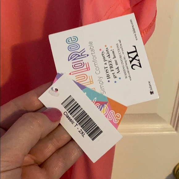 Peach LulaRoe Classic-T - Picture 7 of 9